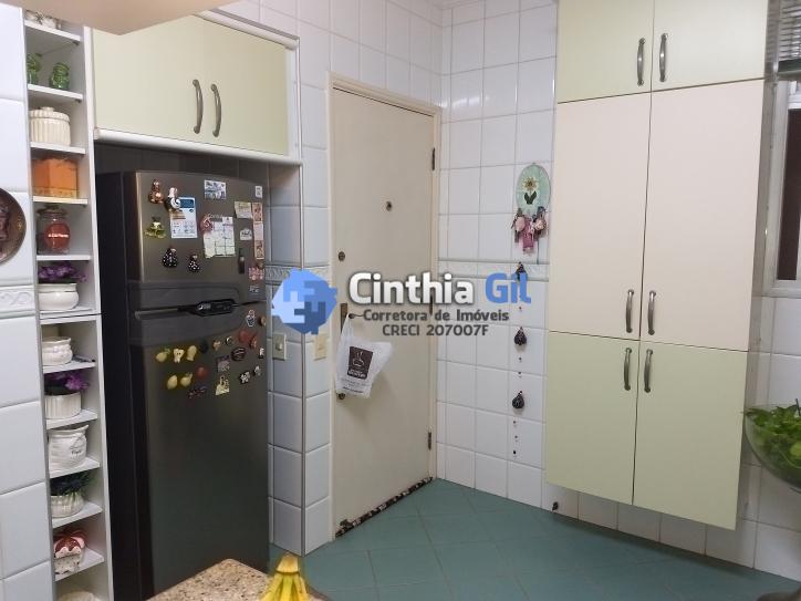 Apartamento à venda com 3 quartos, 140m² - Foto 19