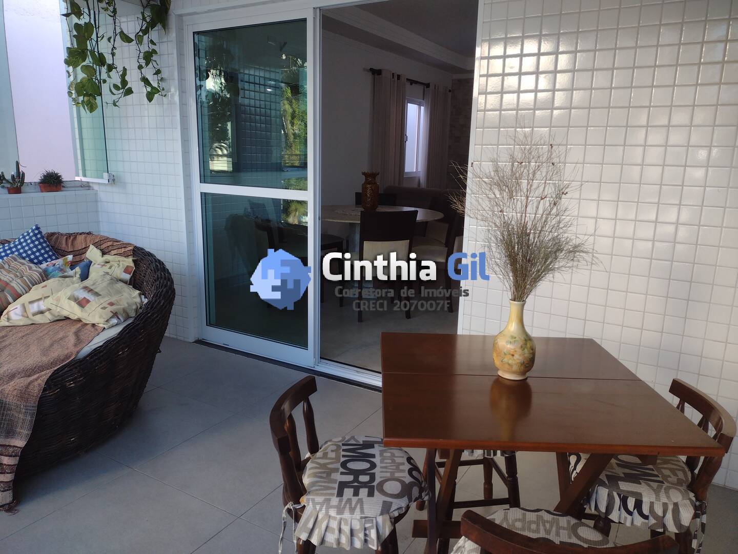 Casa à venda com 3 quartos, 140m² - Foto 2