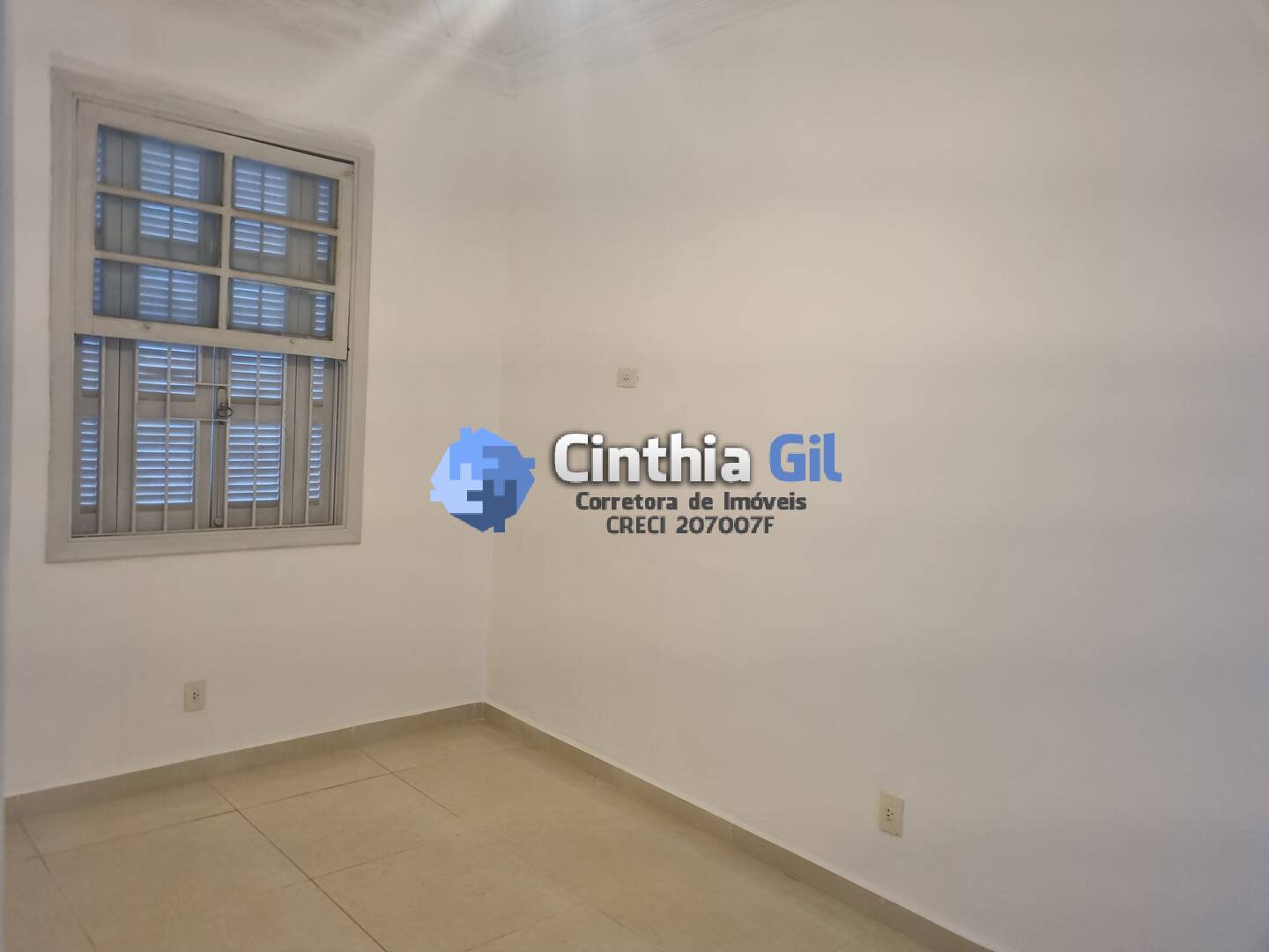 Casa para alugar com 4 quartos, 300m² - Foto 6