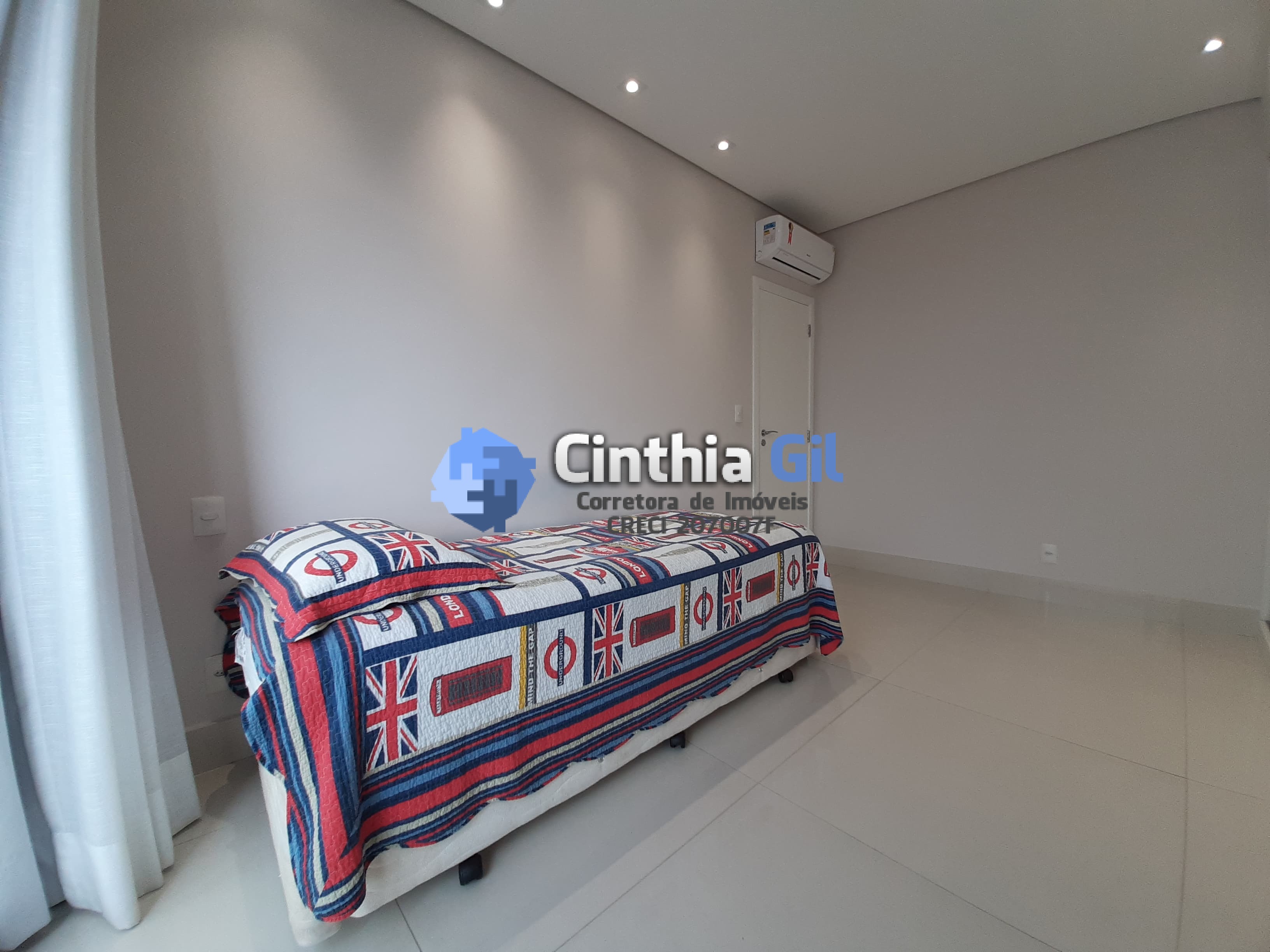 Apartamento para alugar com 2 quartos, 95m² - Foto 11