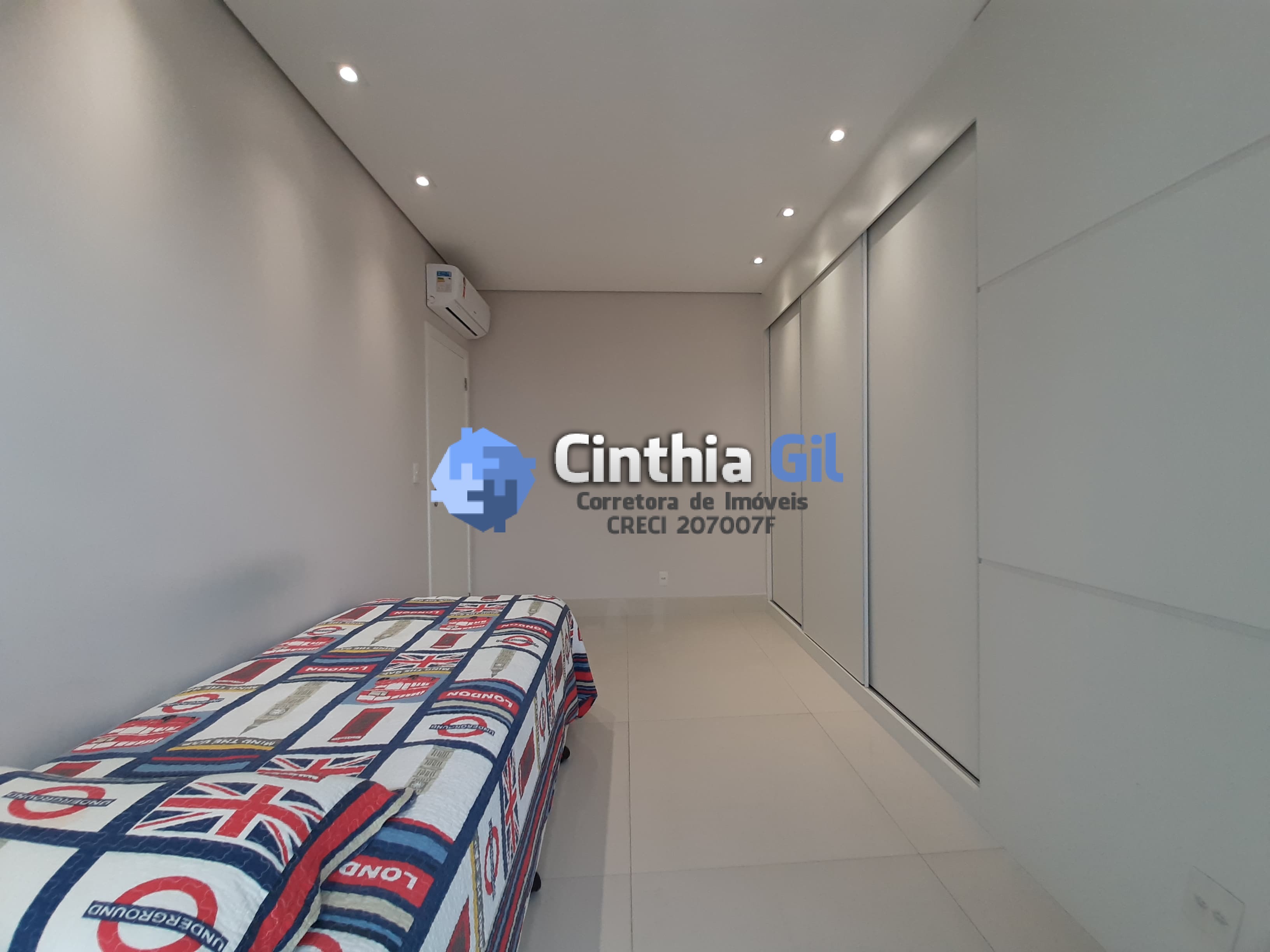 Apartamento para alugar com 2 quartos, 95m² - Foto 12