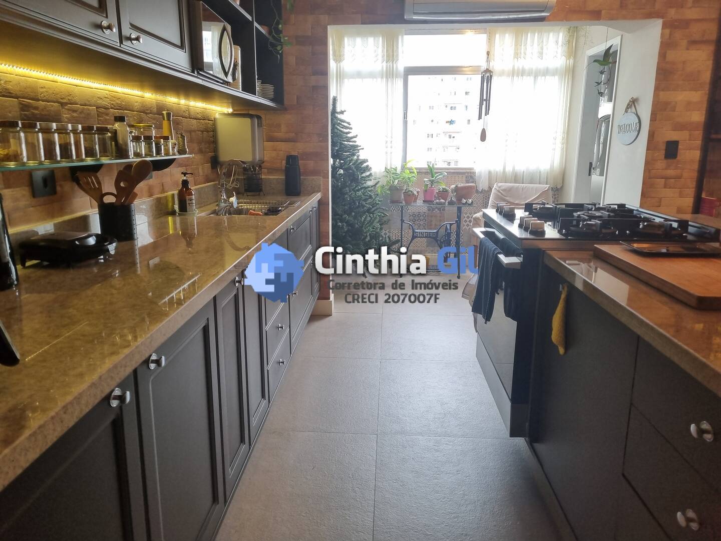 Apartamento à venda com 3 quartos, 145m² - Foto 11