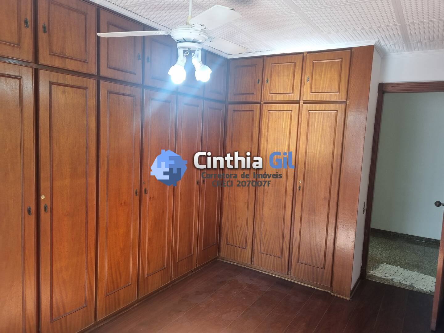 Apartamento à venda e aluguel com 3 quartos, 160m² - Foto 5