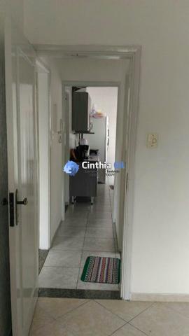 Apartamento à venda com 2 quartos, 80m² - Foto 3