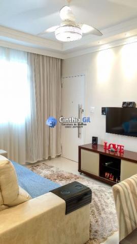 Apartamento à venda com 2 quartos, 70m² - Foto 1